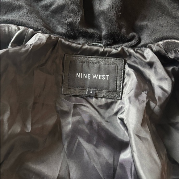 Black Leather‎ Jacket - Picture 8 of 9